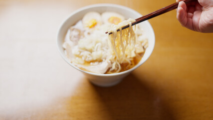 醤油ラーメン　イメージ