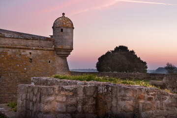 Les remparts de Port-Louis