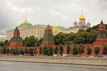 Fototapeta na wymiar Moscow. View of the Kremlin from the Great Moskvoretsky bridge