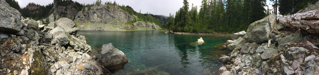 Fototapeta na wymiar Rachel Lake, WA panorama