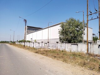 Fototapeta na wymiar old abandoned warehouse