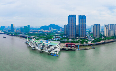 Fototapeta premium Scenery of Oujiang Wharf in Wenzhou City, Zhejiang Province, China