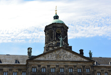 Fototapeta na wymiar königspalast in amsterdam, niederlanden
