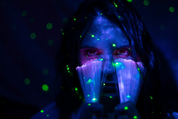 Galaktische Frau in 299.792 Kilometer pro Sekunde  Lichtgeschwindigkeit