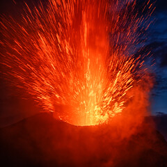 Stromboli Eruption © Roland