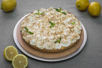 lemon meringue cake