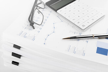 Financial accounting stock market graphs analysis