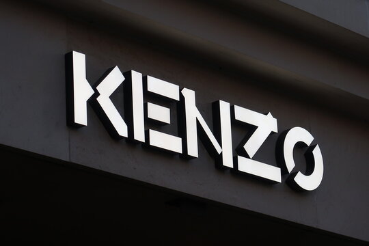 31,946 Kenzo Outfit Stock Photos, High-Res Pictures, and Images