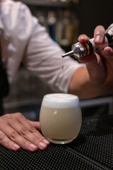 psico with lemon in a bar