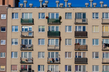 Fototapeta na wymiar apartment block against the sky in the afternoon