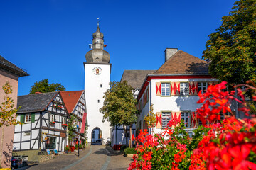 Glockenturm und Alter Markt, Arnsberg, Sauerland, Deutschland  - obrazy, fototapety, plakaty