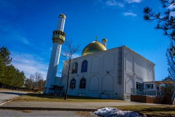 Al Hussain Foundation Centre mosque in Markham constructed in 1989.