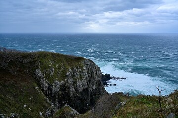Fototapeta na wymiar 龍飛岬から見下ろす大荒れの津軽海峡の情景＠青森