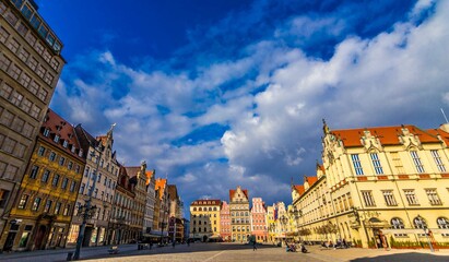 Stary Rynek we Wrocławiu kamienice panorama © Piotr
