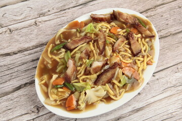 Freshly cooked Filipino food called Pancit Canton