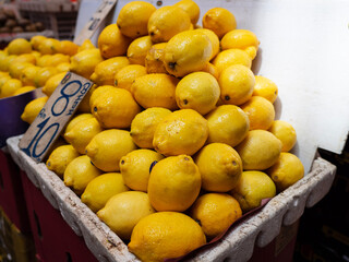 lemons in the market