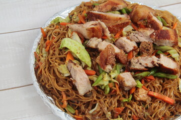 Freshly cooked Filipino food called Pancit Canton