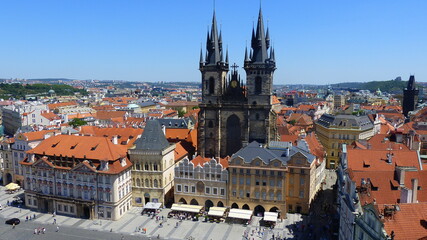 Panoramablick über Prag auf die Teynkirche, Tschechien