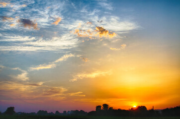 Obraz premium Sunrise is a great time to relax in nature for energy