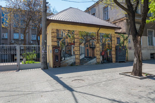 The picturesque beauty of the poor neighborhoods of Odessa, Ukraine