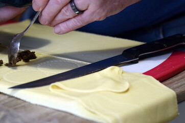 selbstgemachte Ravioli mit Duxelles