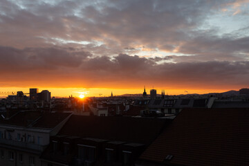 Naklejka premium Sonnenuntergang über Wien