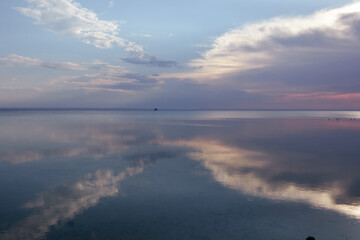Fototapeta na wymiar Zachód słońca nad Zatoką Pucką