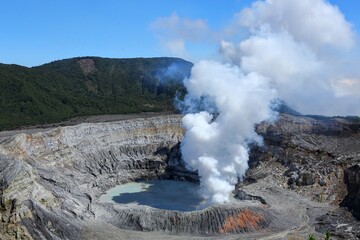 Volcan poás au Costa Rica