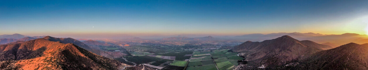 sunrise in the mountains - cuesta de mallarauco 