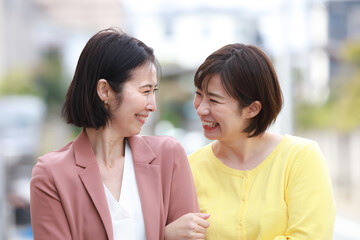 笑顔の親子