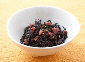 ふりかけ　梅の実とひじき　　ご飯のおとも