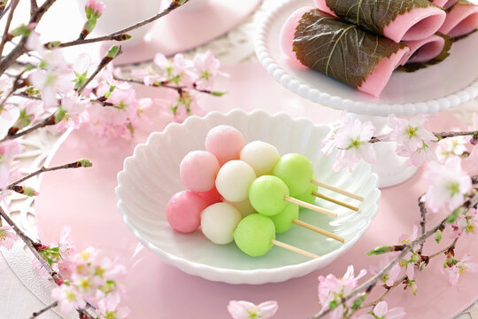 6 Best 花見団子 Images Stock Photos Vectors Adobe Stock