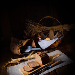 Moist wholemeal bread, crushed or ground whole grain
