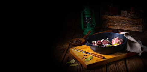 Raw East Frisian Snirtje roast with spices.