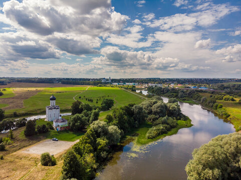 「Bogolyubovo」の画像 1,921 件の Stock 写真、ベクターおよびビデオ Adobe Stock