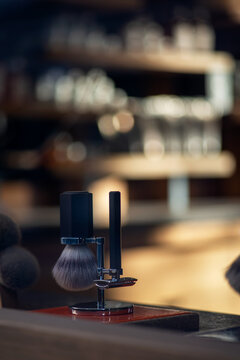 Male shaving kit