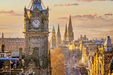 Old town Edinburgh city skyline, Scotland - obrazy, fototapety, plakaty