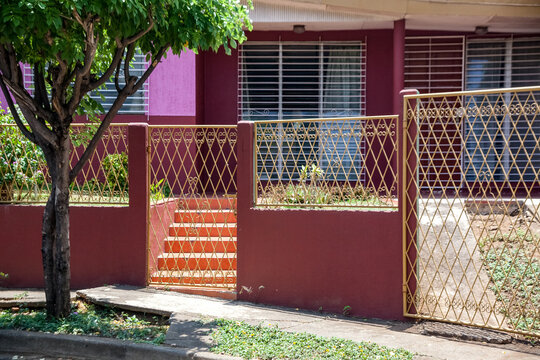 street entrance to the house in nicaragua