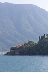 Fototapeta na wymiar Villa sur le Lac de Côme - Italie