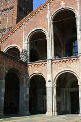 Obraz premium medieval church (sant'ambrogio) in milan (italy)