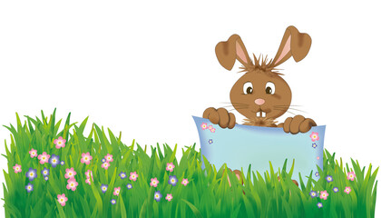 Ein Osterhase mit Schild sitzend in einer Blumenwiese.