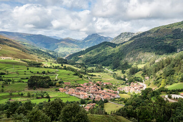 Naklejka na ściany i meble Village of Carmona, Cabuerniga valley, Cantabria, Spain.