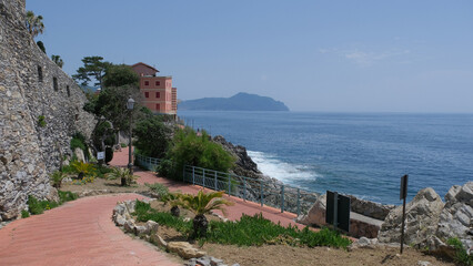 Fototapeta na wymiar La Passeggiata Anita Garibaldi a Genova Nervi, in Liguria.