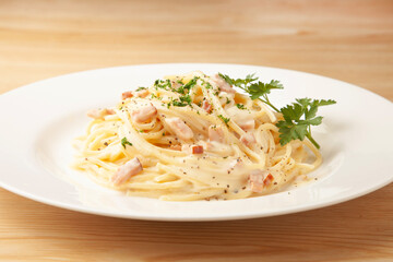 スパゲッティ　カルボナーラ