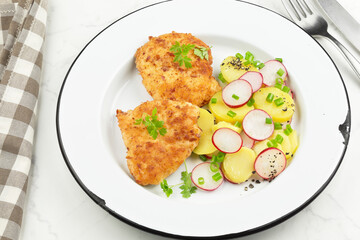 Preparing chicken with pretzel breadcrumbs series picture 01