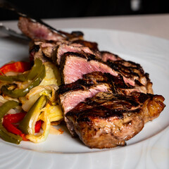 MEAT WITH VEGETABLES 
