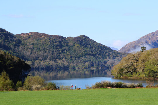 Scenic shot of a Killarney National Park in Ireland with a lake and mountains