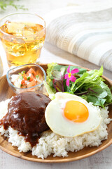 ハワイアン　ロコモコ　プレート　ドリンク　セット