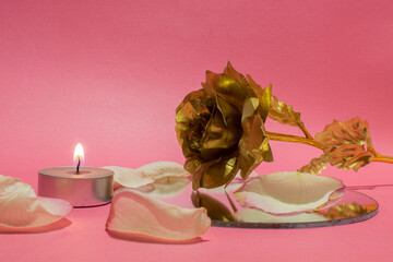 Obraz na płótnie Canvas golden rose with flower petals