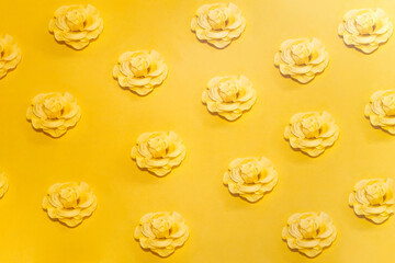 Obraz na płótnie Canvas Yellow background with many flowers